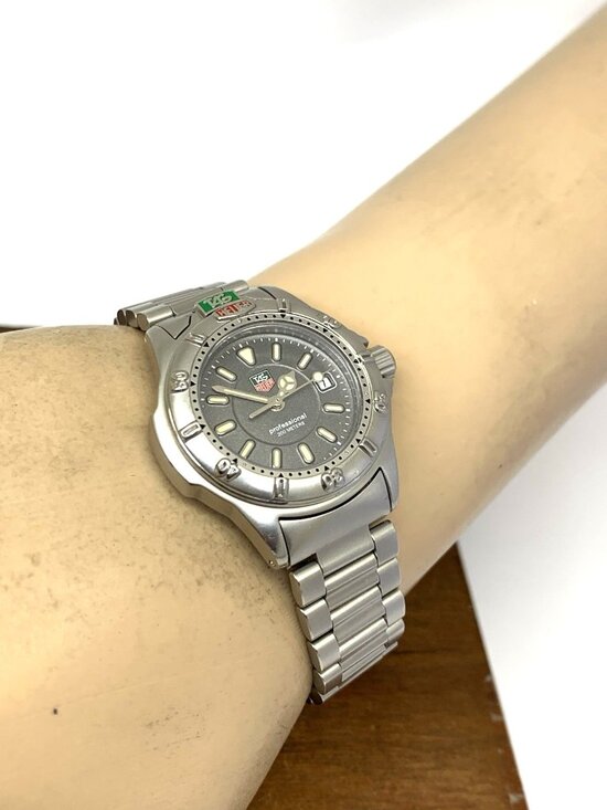 Tag Heuer Women\'s Watch WF1412-0 Swiss Quartz Gray Silver Stainless Steel 28mm main image 5